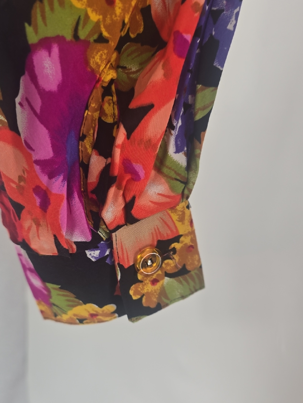 Michael Matisse Newyork Floral Button-Front Midi Dress in Multicolor - Picture 4 of 10